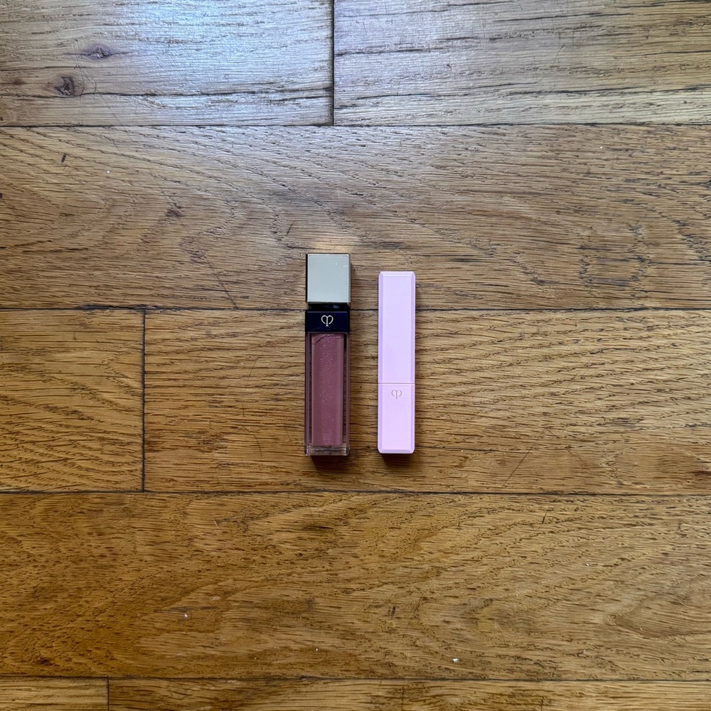 NWOT Clé de Peau Beauté lip bundle